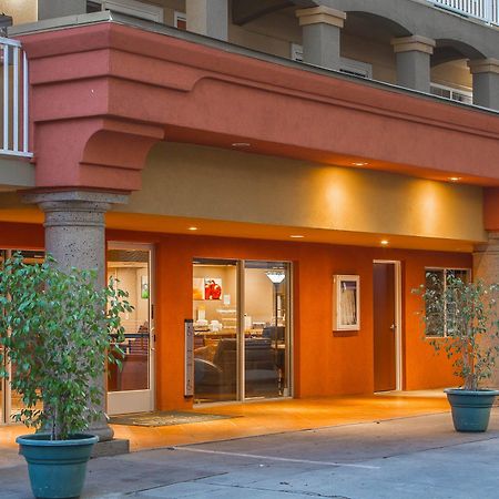 Quality Inn Sacramento Convention Center Exterior photo