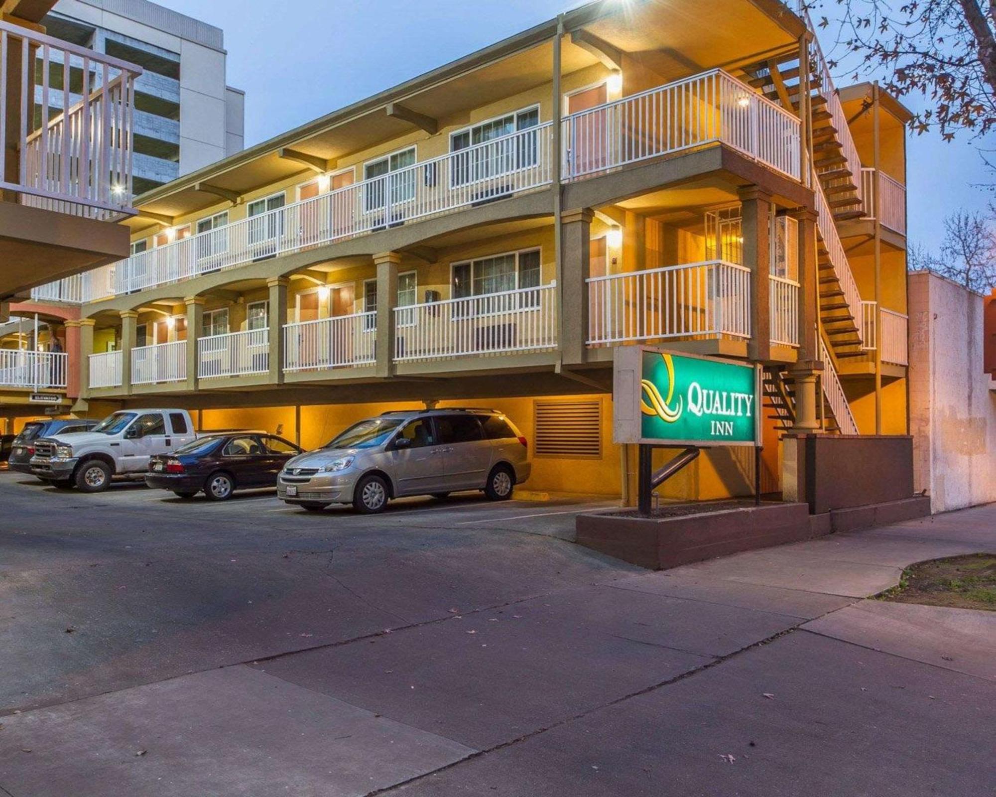 Quality Inn Sacramento Convention Center Exterior photo